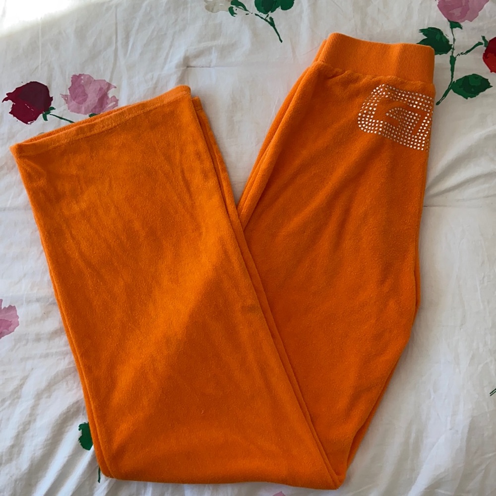 i am gia torres pants 🧡